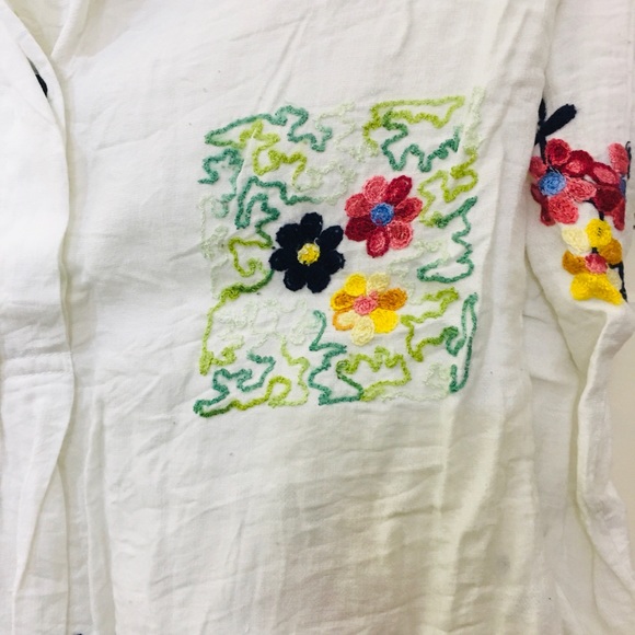 White Embroidered Tunic Top - Picture 2 of 4